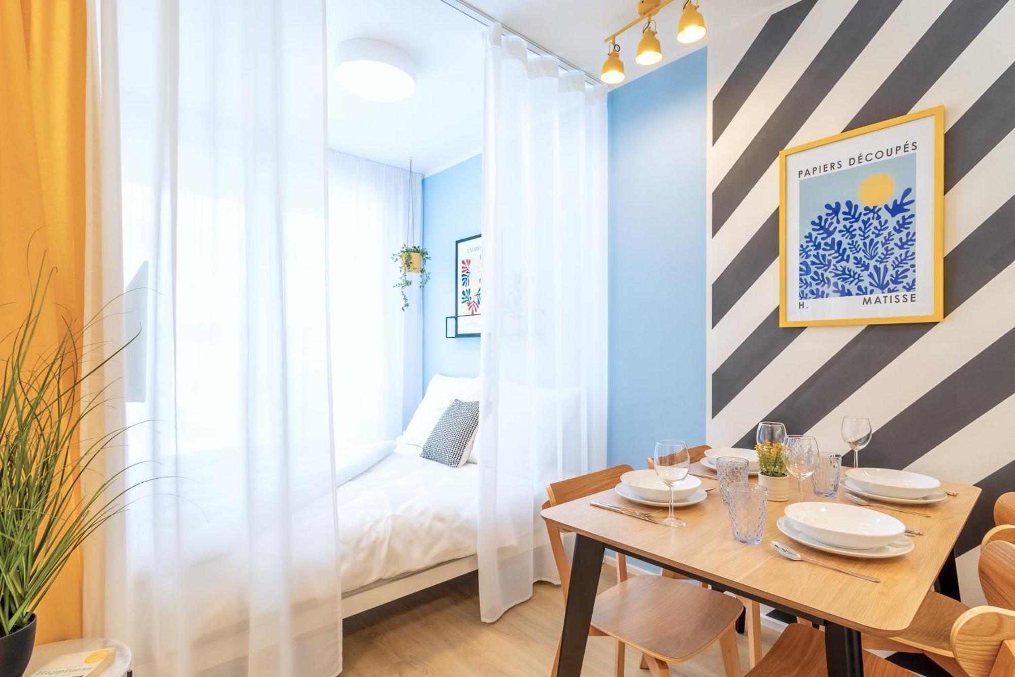 Yellow Apartment - Balcony, Free Parking, By Gravity Praga Esterno foto