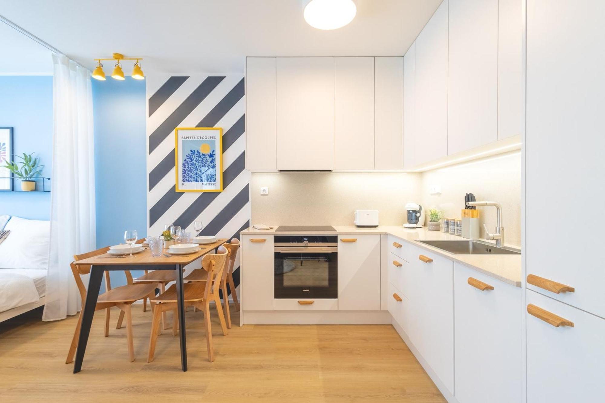 Yellow Apartment - Balcony, Free Parking, By Gravity Praga Esterno foto