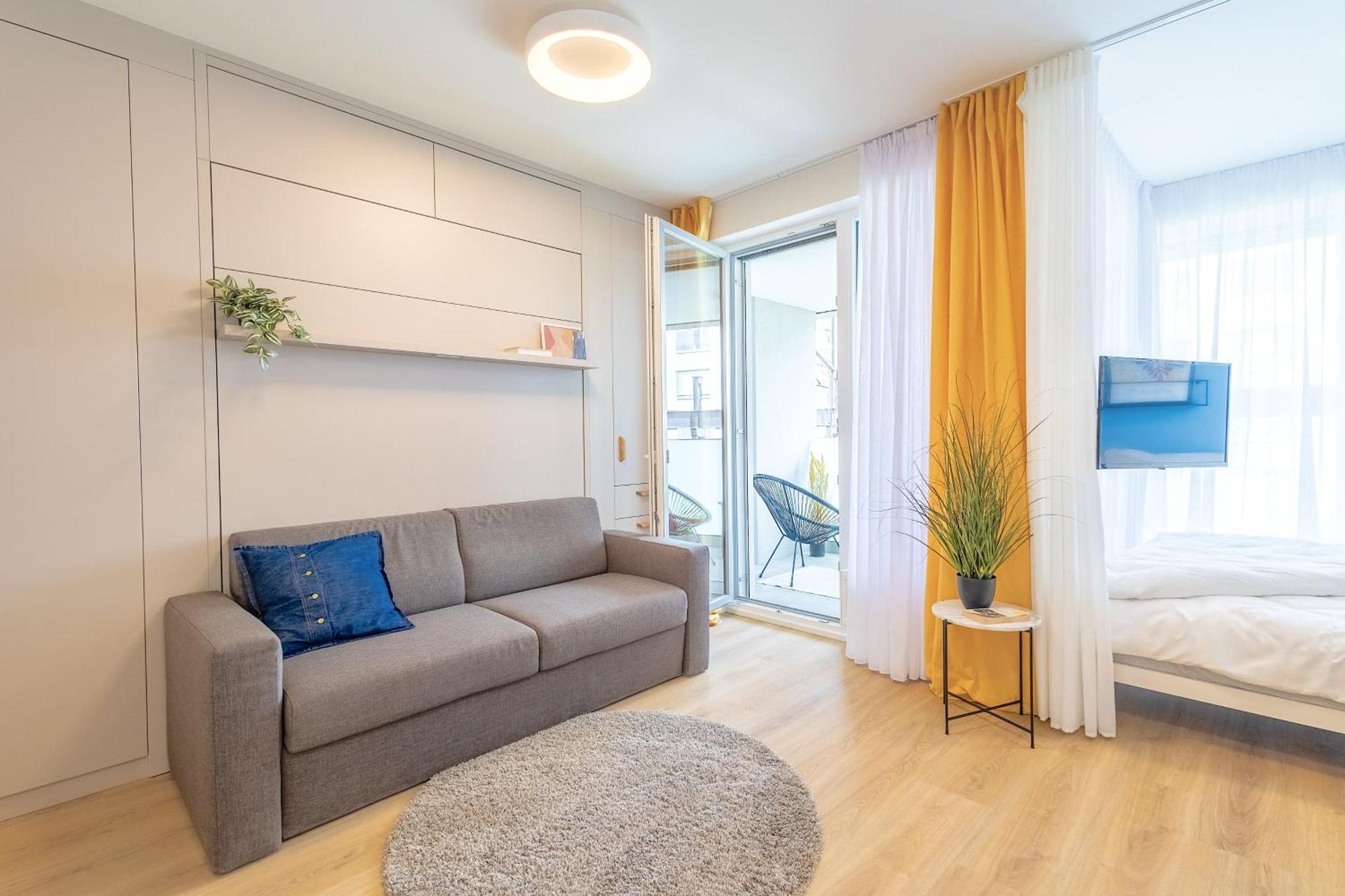 Yellow Apartment - Balcony, Free Parking, By Gravity Praga Esterno foto